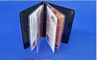 Mica Porta credencial c/4 Diviciones negro