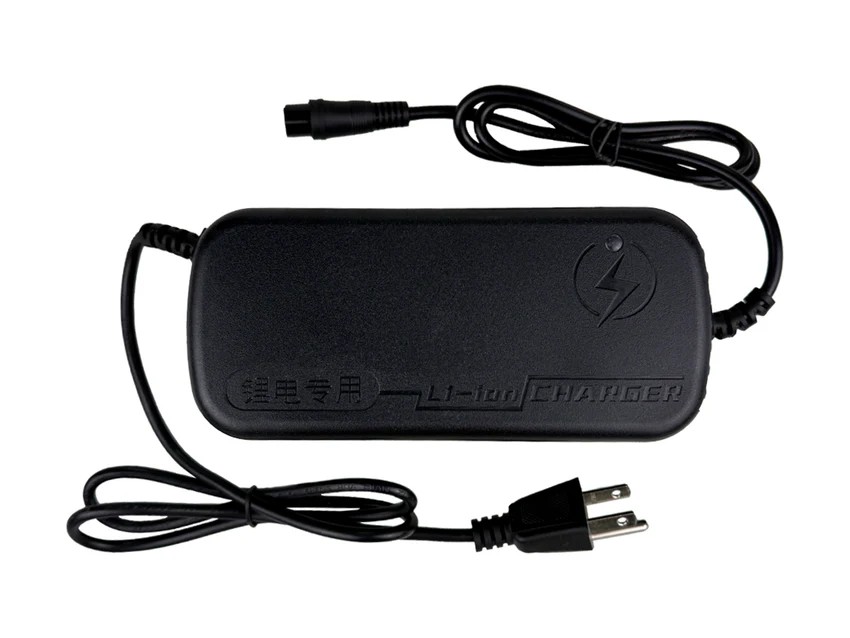Cargador Para Scooter Y Moto Eléctrica Control Expert CE-48V2A 48V