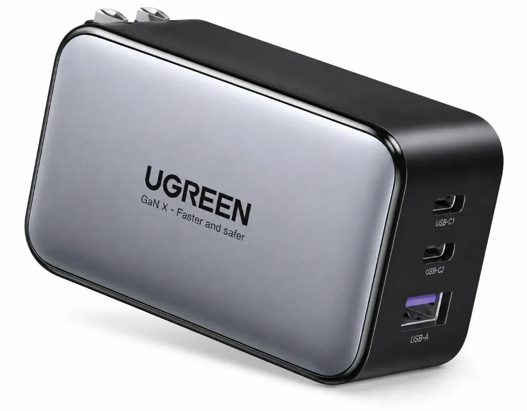 Cargador 10334 Ugreen de 65W 3 Puertos de Carga Rápida Carcasa Ignifuga